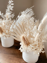 Load image into Gallery viewer, Medium Everlasting Dried Floral Arrangment
